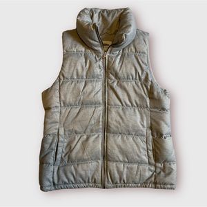 Women's Grey Quilted Puffer Vest - Lightweight Sleeveless Jacket